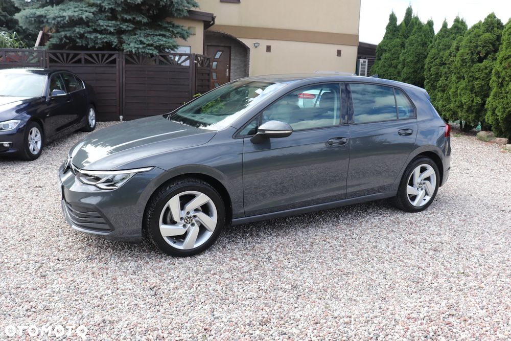 Volkswagen Golf VIII 2.0 TDI Life Plus - 2