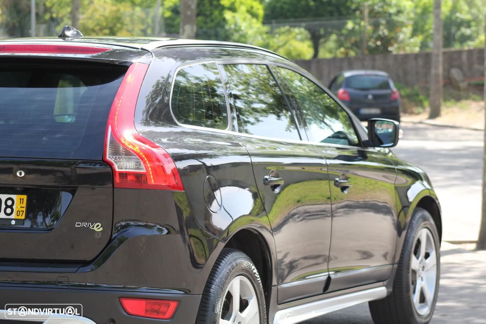 Volvo XC 60 2.0 D4 R-Design 139g Start/Stop - 22