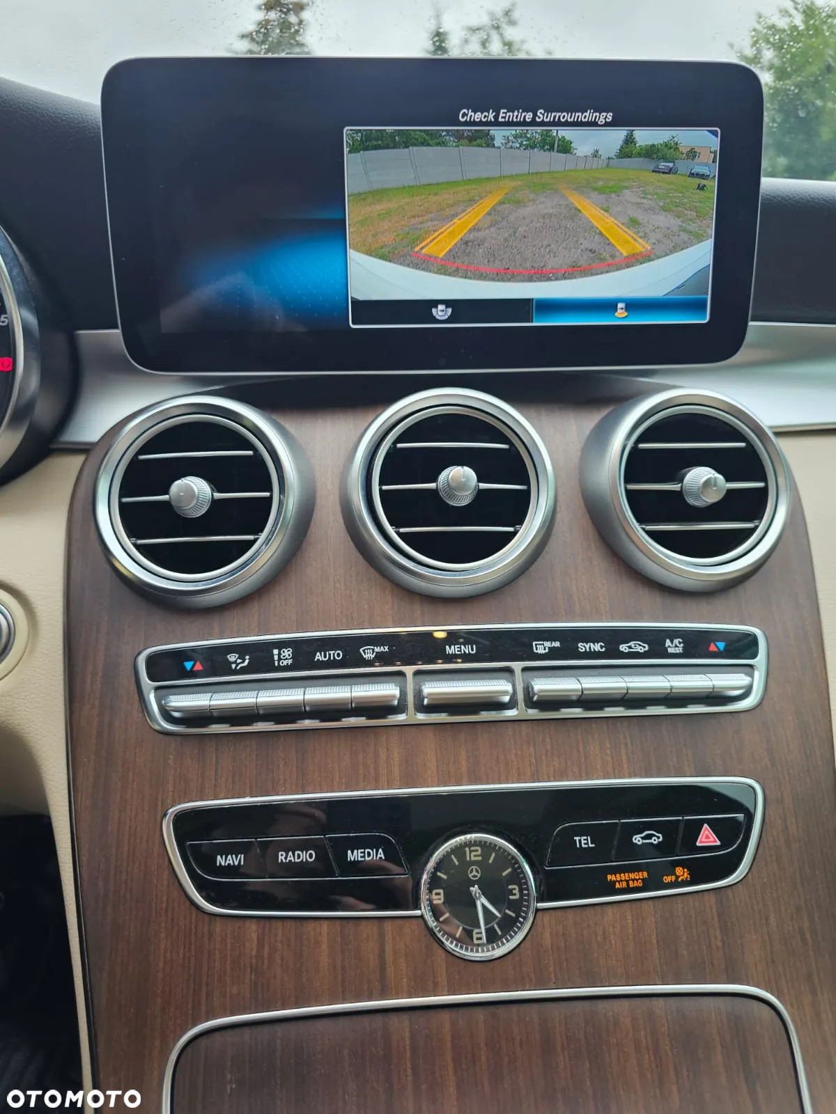 Mercedes-Benz Klasa C 300 4MATIC 9G-TRONIC - 24