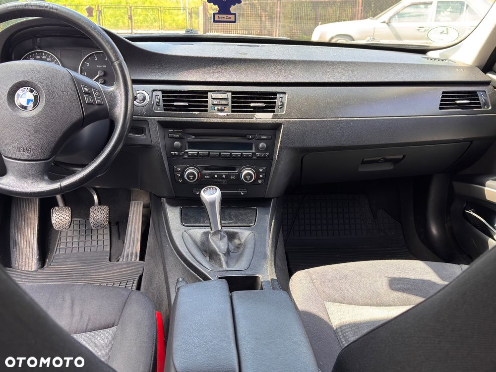 BMW Seria 3 - 10