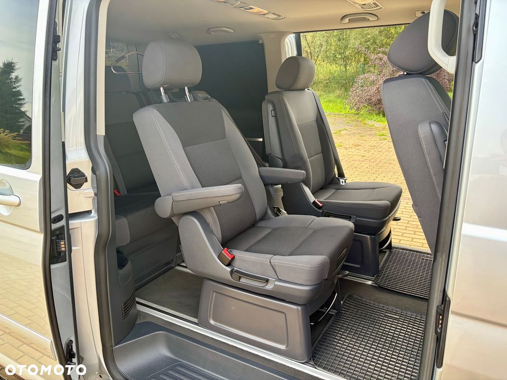 Volkswagen Multivan - 14