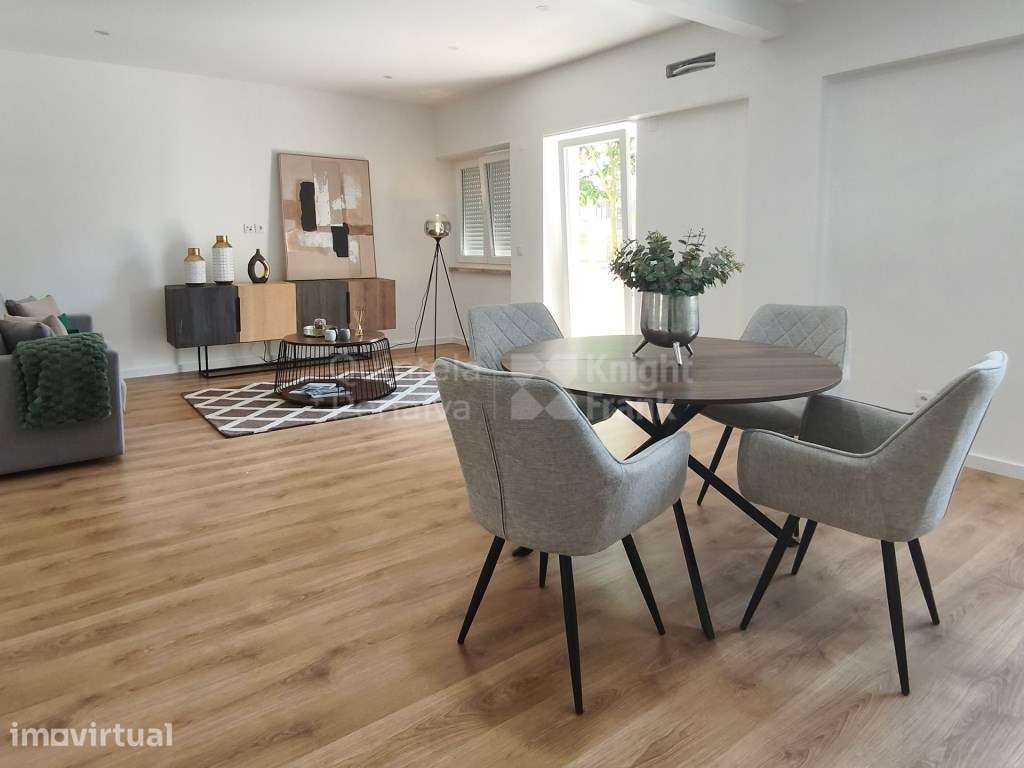 Apartamento T3totalmente renovado para venda em Benfica - Grande imagem: 2/28