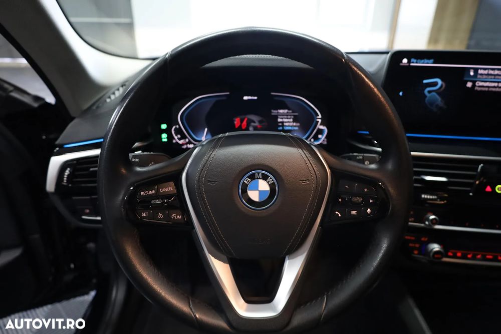 BMW Seria 5 530e Touring Aut. Luxury Line - 13