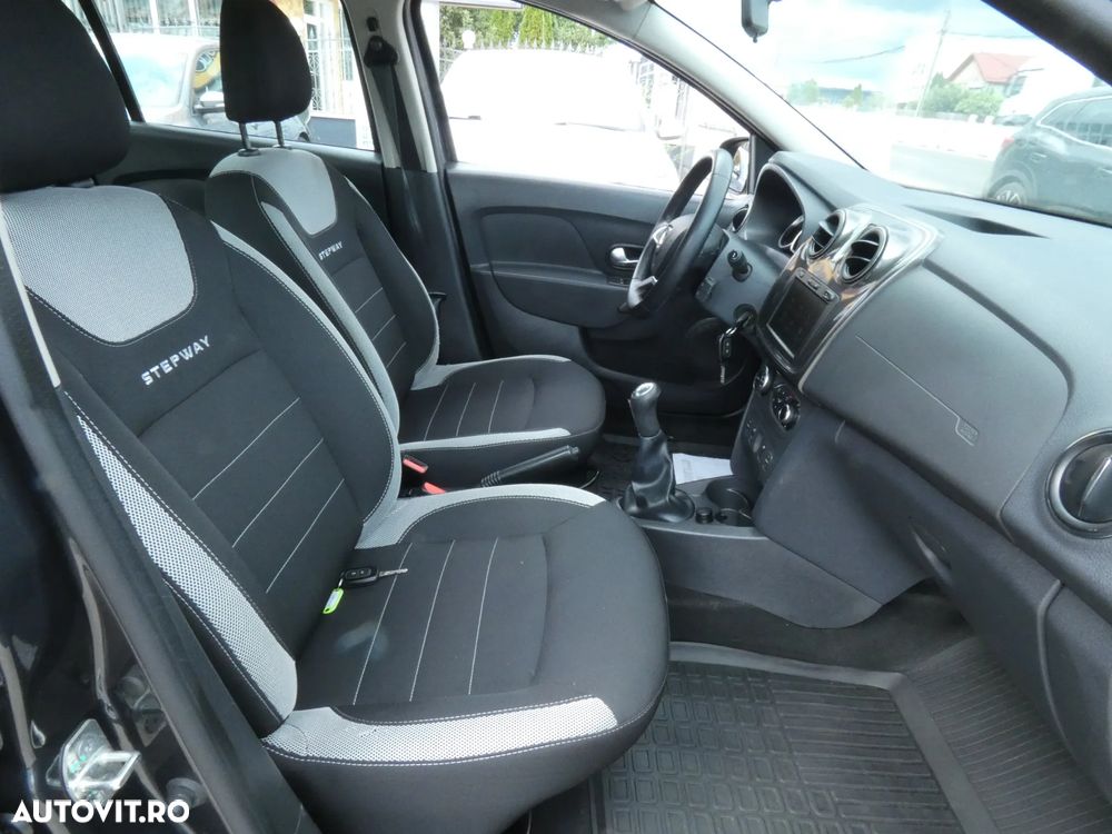 Dacia Logan Stepway 0.9 TCe Prestige - 17