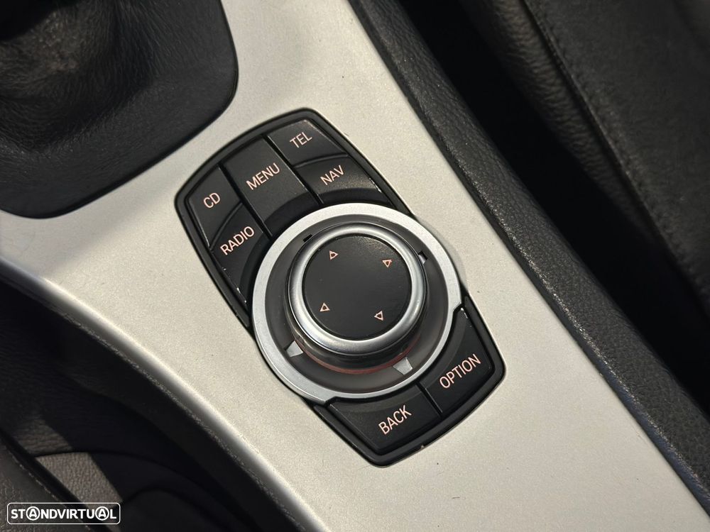 BMW 318 d Touring - 19