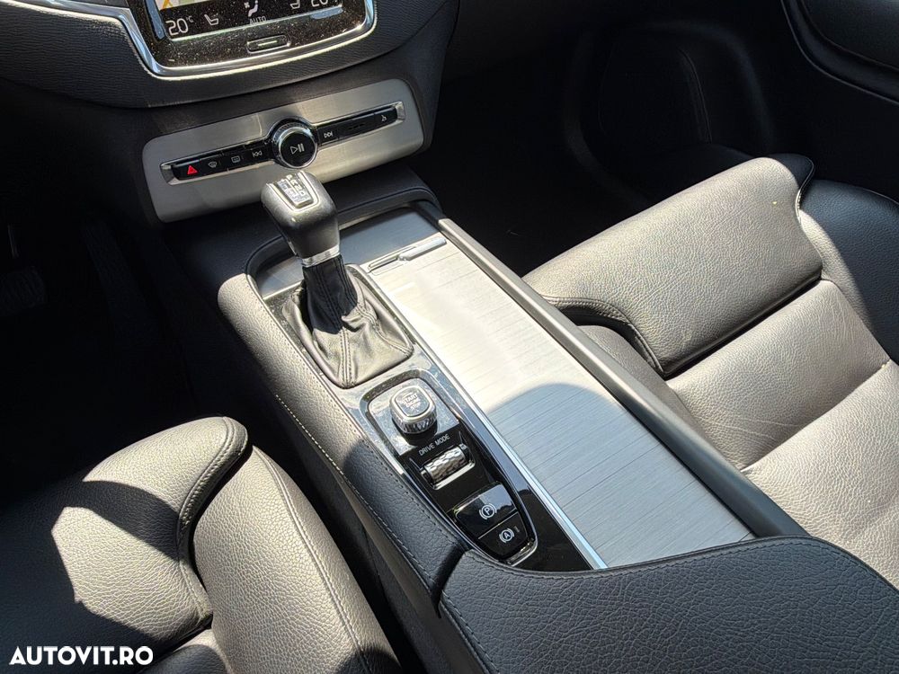 Volvo XC 90 T6 AWD 7 locuri Momentum Pro - 13
