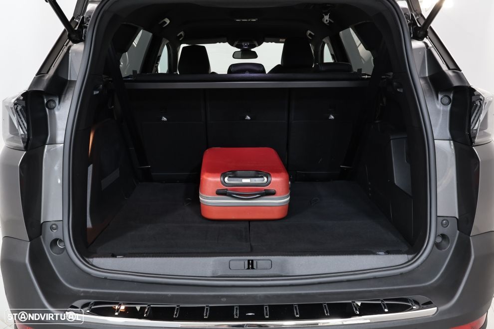 Peugeot 5008 1.2 PureTech Allure Pack EAT8 - 29