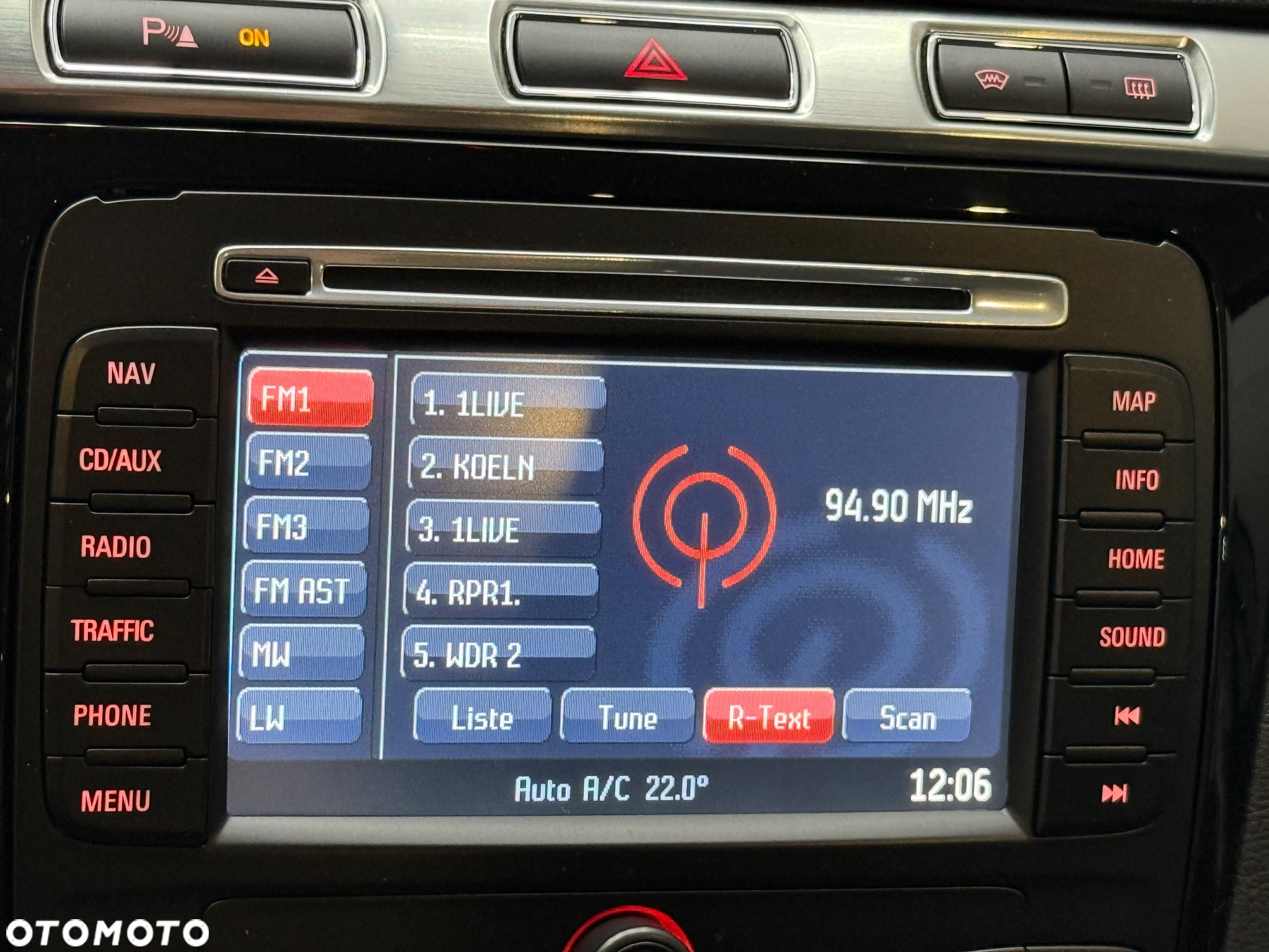 Ford S-Max 2.0 Titanium - 24