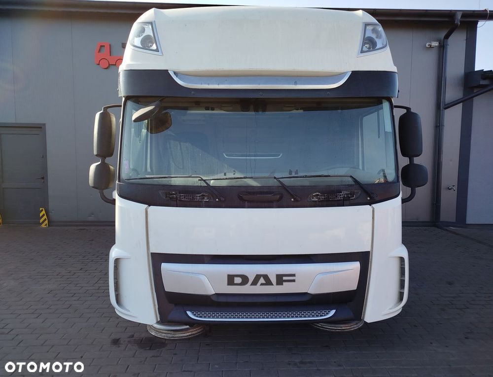 KABINA DAF XF 106 LIFT - 1