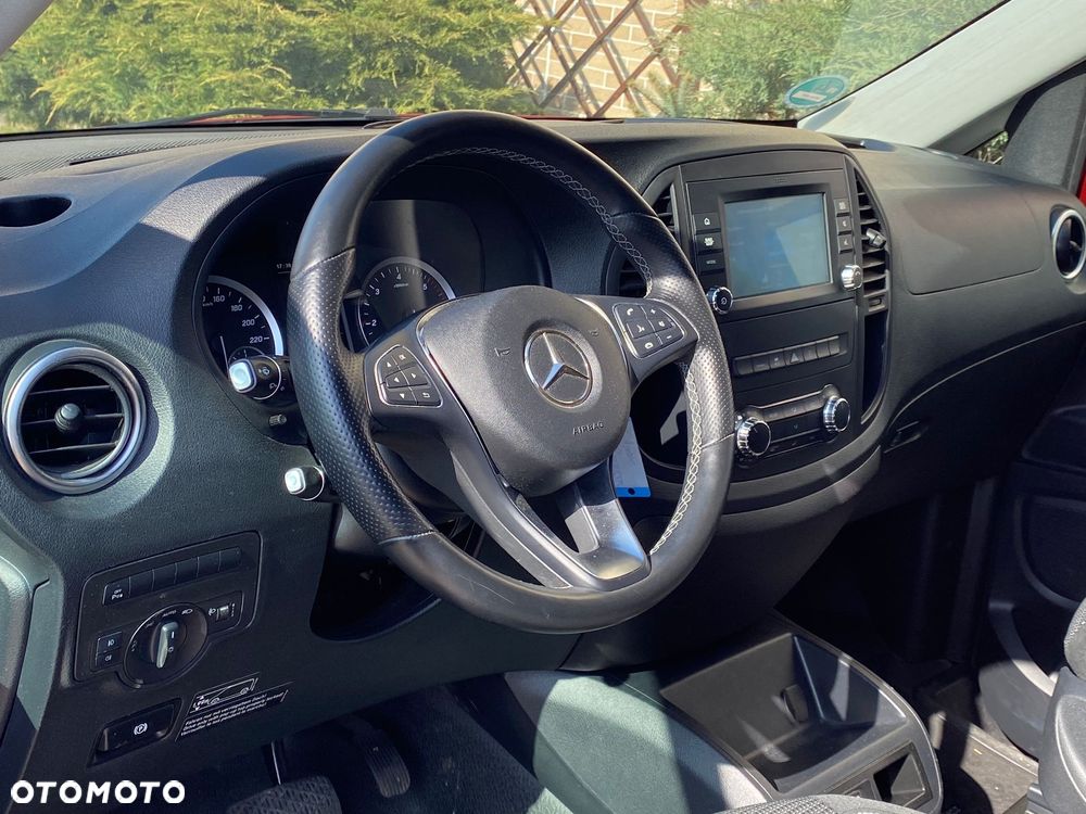 Mercedes-Benz Vito - 25