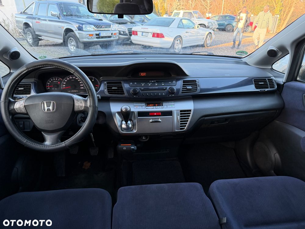 Honda FR-V 1.8 Comfort - 11
