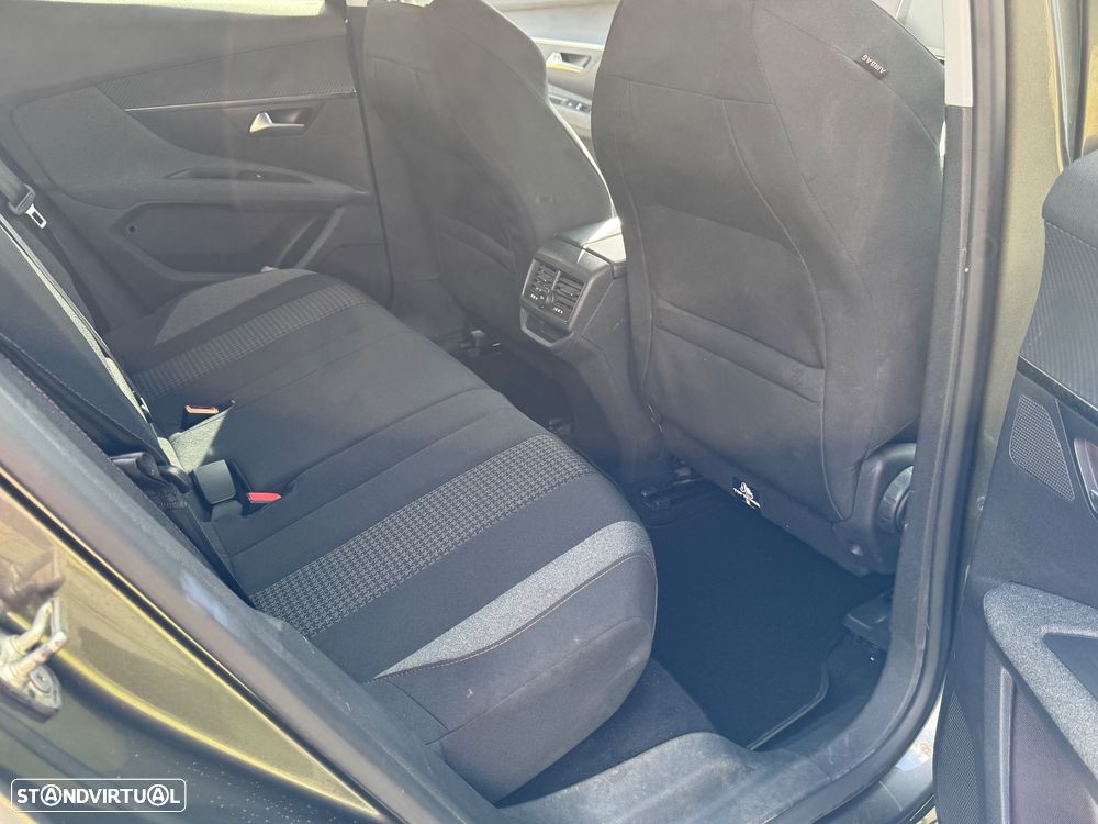 Peugeot 3008 - 13