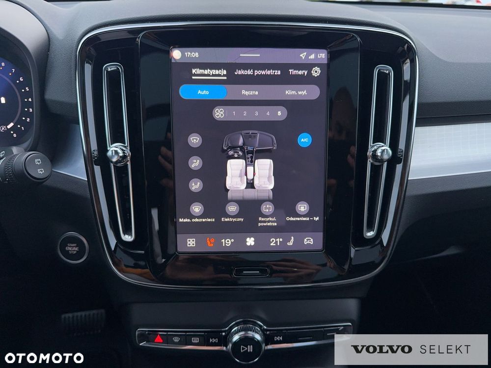 Volvo XC 40 B3 B DKG Plus Dark - 20