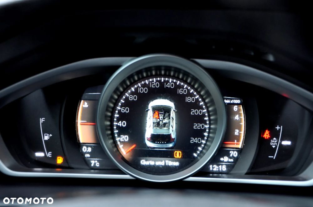 Volvo V40 Cross Country T3 Momentum - 31