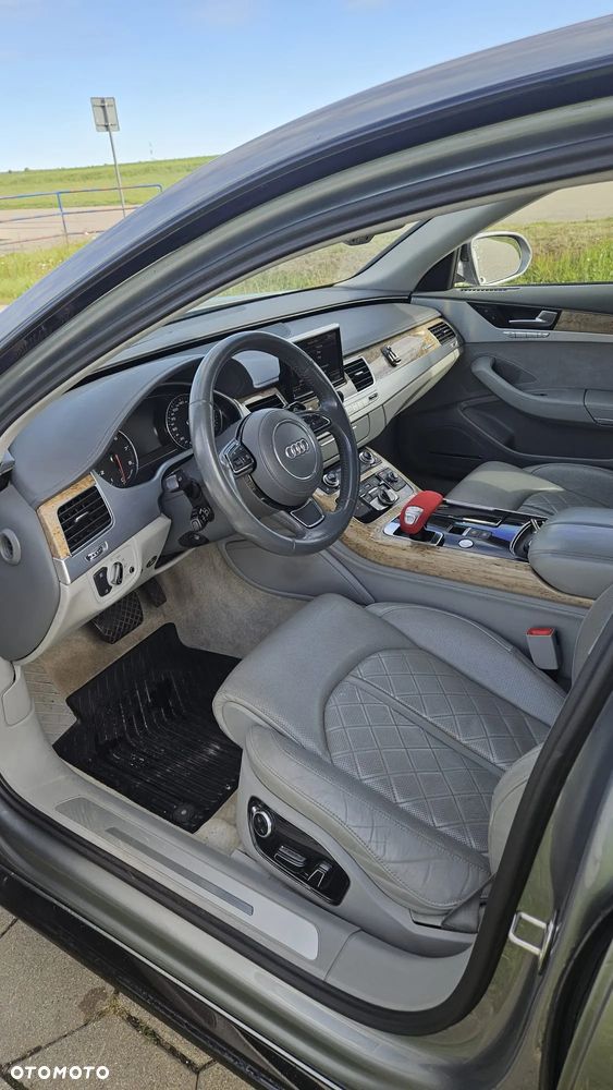 Audi A8 4.2 FSI Quattro - 7