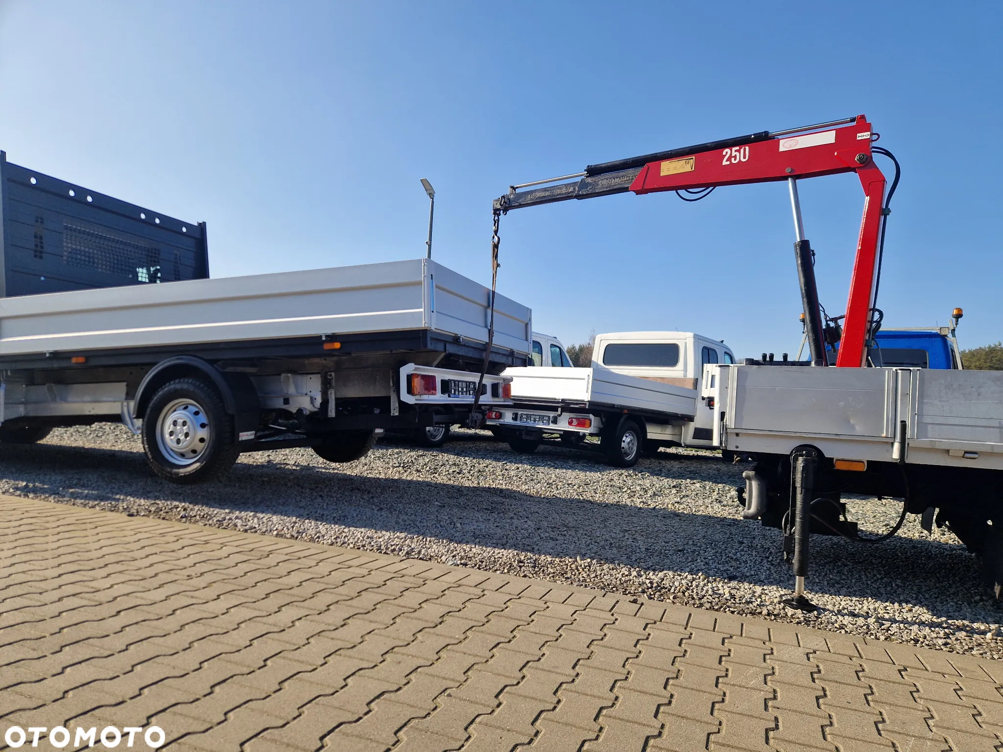Iveco 35C17 3,0 HPI 170 KONNA DOKA 7 OSOBOWA BRYGADÓWKA 96T/KM PRZEBIEGU GWARANCJA HDS HMF 1670KG UDŻWIGU 3,3M SKRZYNIA BLIŻNIAKI DO 3,5T - 37