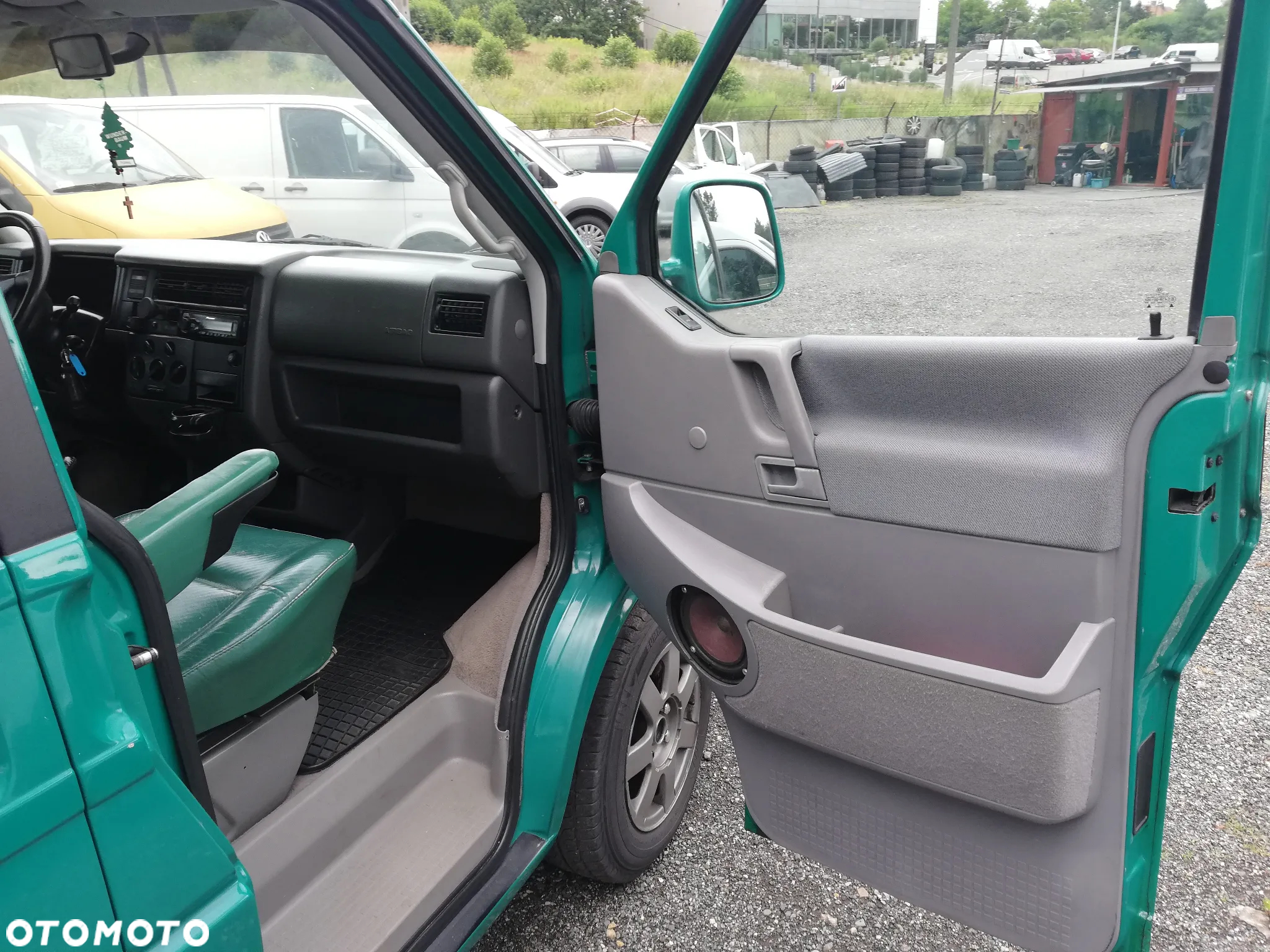 Volkswagen Multivan TDI - 25