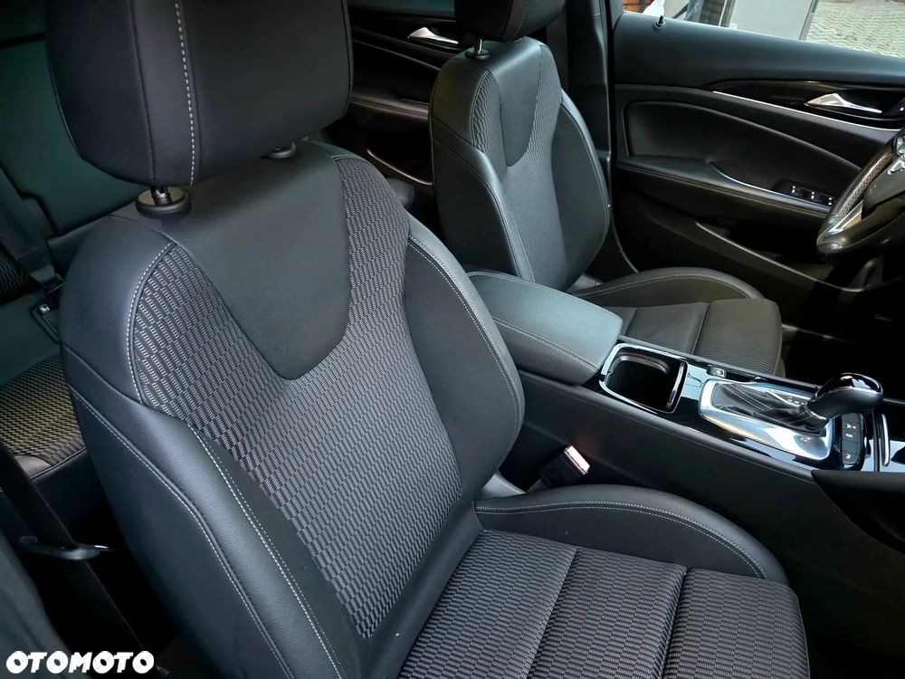 Opel Insignia 2.0 CDTI Business Elegance S&S - 17