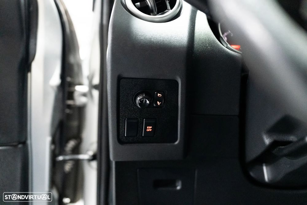 Nissan Qashqai 2.0 Acenta CVT - 17