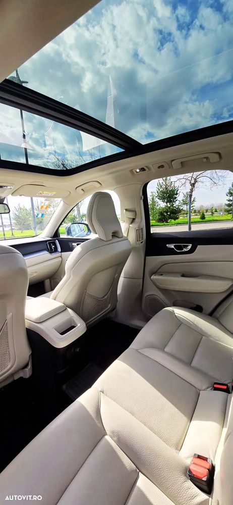 Volvo XC 60 T8 Twin Engine AWD Momentum - 9