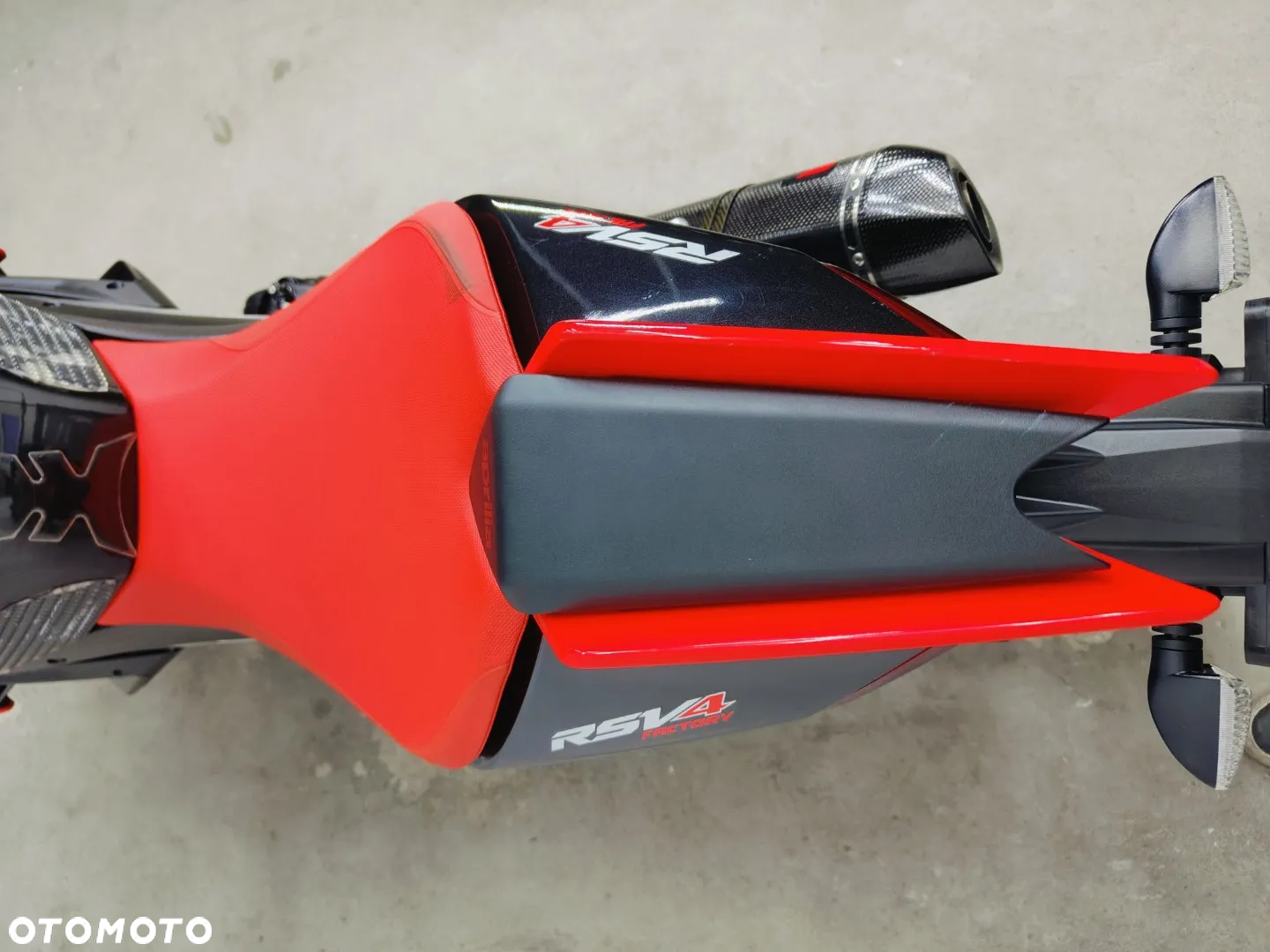 Aprilia RSV - 12