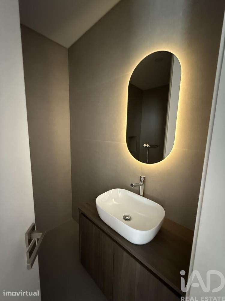Casa / Villa T3 em Santa Maria da Feira, Travanca, Sanfins e Espargo d - Grande imagem: 4/11