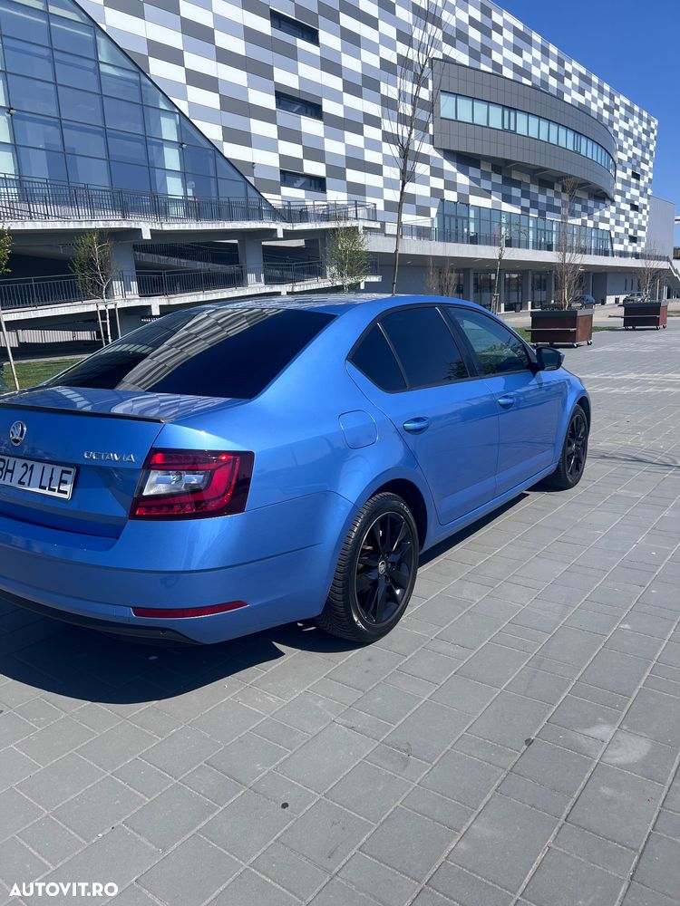 Skoda Octavia 2.0 TDI DSG Style - 8