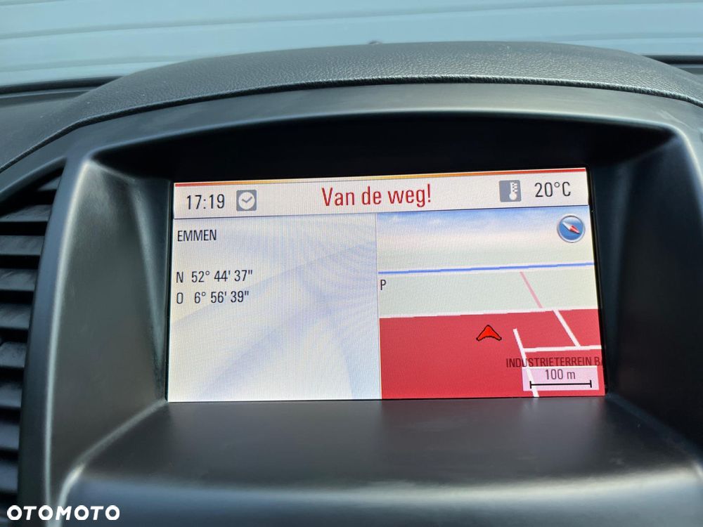 Opel Insignia - 10