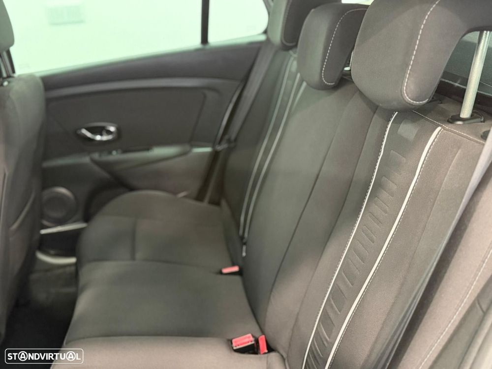 Renault Mégane Sport Tourer 1.5 dCi Dynamique - 5