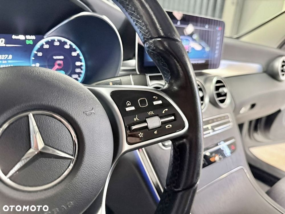 Mercedes-Benz Klasa C 300 de 9G-TRONIC Exclusive - 32