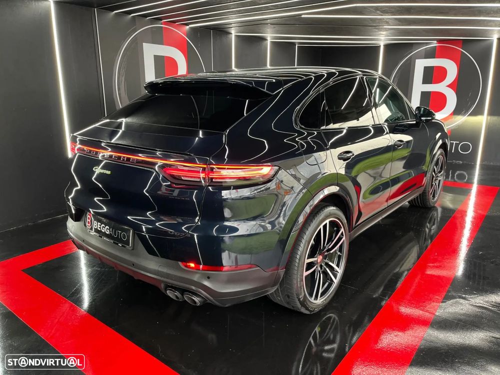 Porsche Cayenne Coupé E-Hybrid - 11