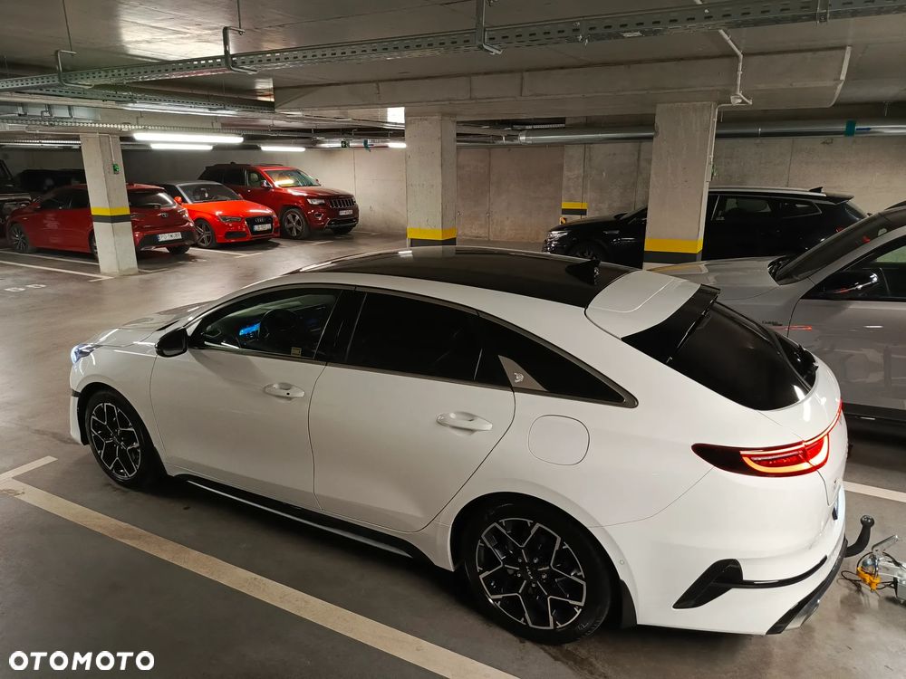 Kia ProCeed 1.5 T-GDI GT Line - 23