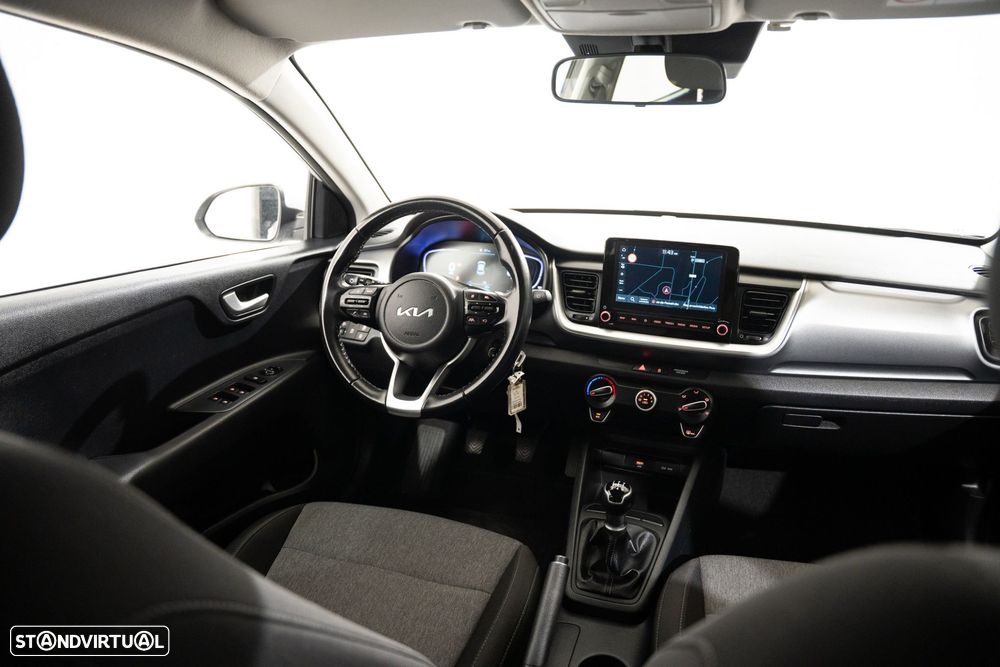 Kia Stonic 1.2 MPi Dynamic - 10