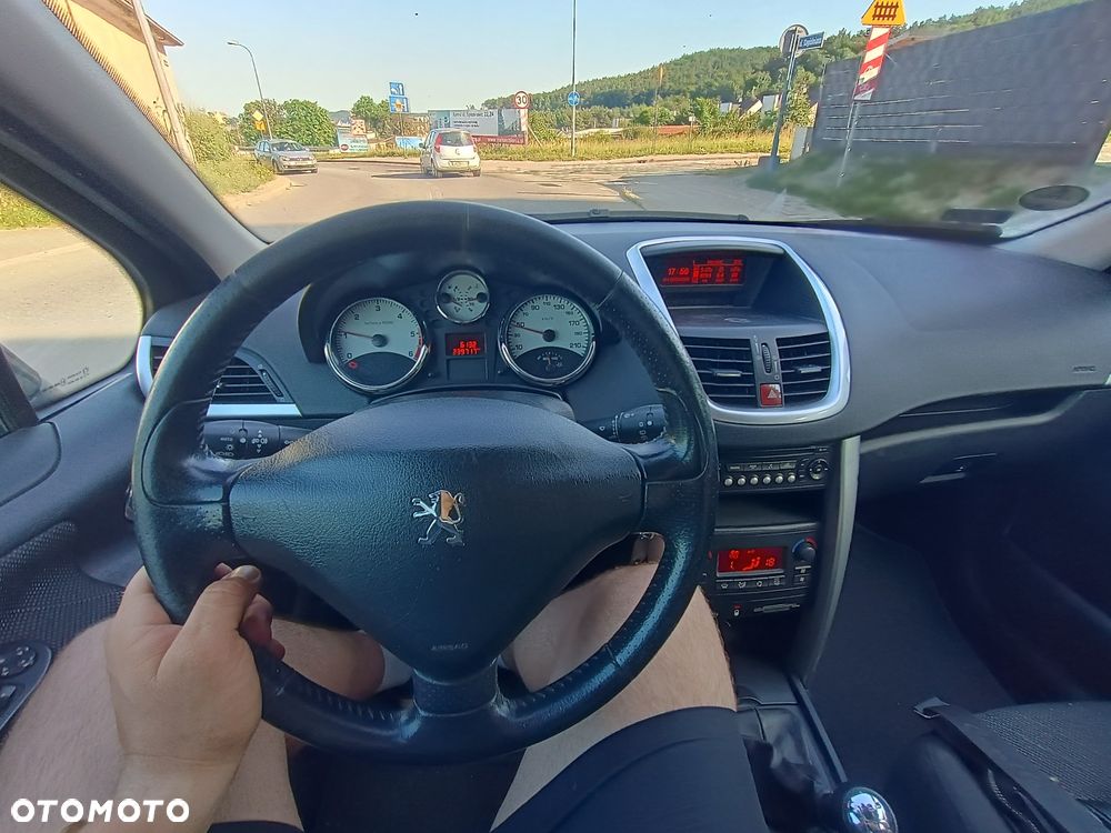 Peugeot 207 - 7
