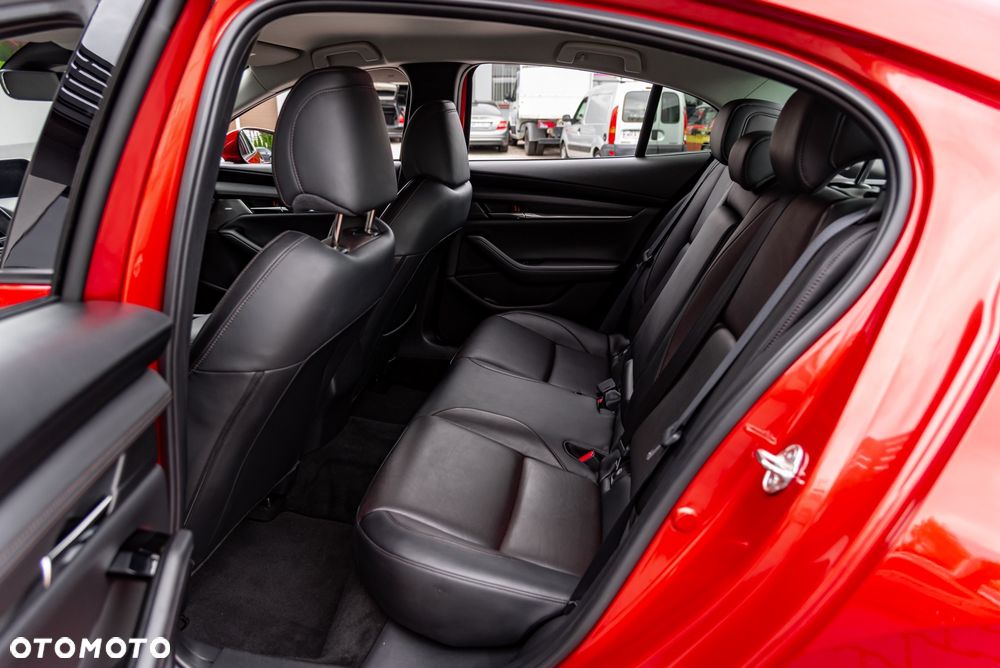 Mazda 3 2.0 mHEV Hikari - 21