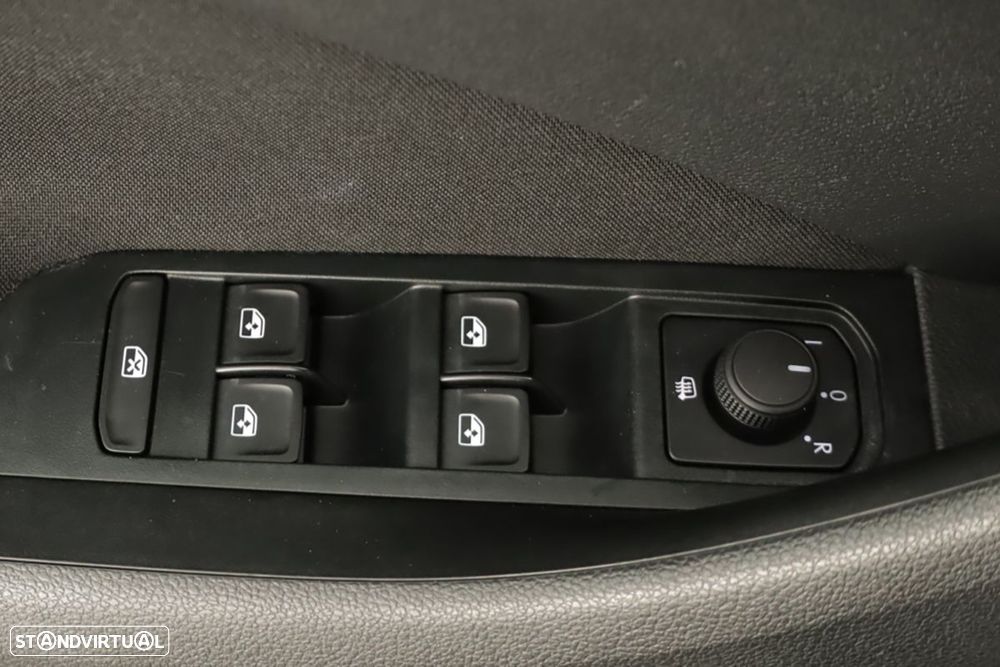 Skoda Kamiq 1.0 TSI Selection DSG - 19