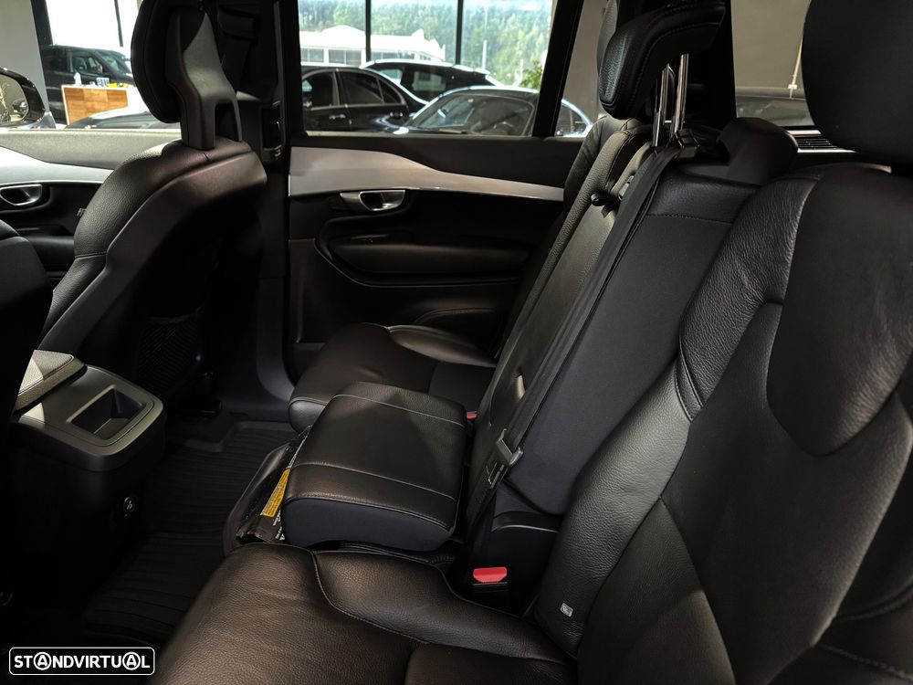 Volvo XC 90 2.0 D4 Momentum - 29