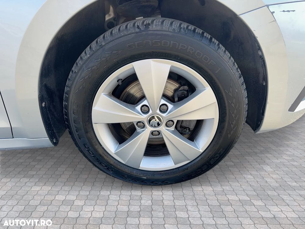 Skoda Octavia 1.5 TSI Ambition - 7