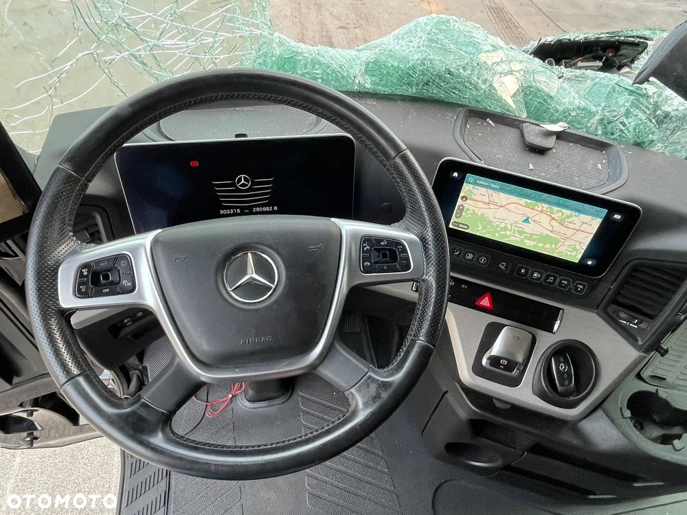 Mercedes-Benz Actros - 10