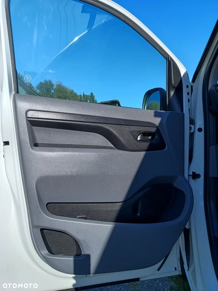 Citroën Jumpy 2.0 diesel 122 kM 2016 rok GOTOWY DO PRACY!!! BOGATE WYPOSAŻENIE - 28