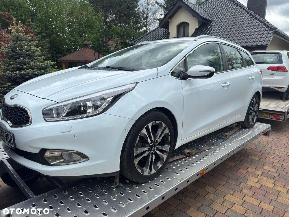 Kia Ceed - 29