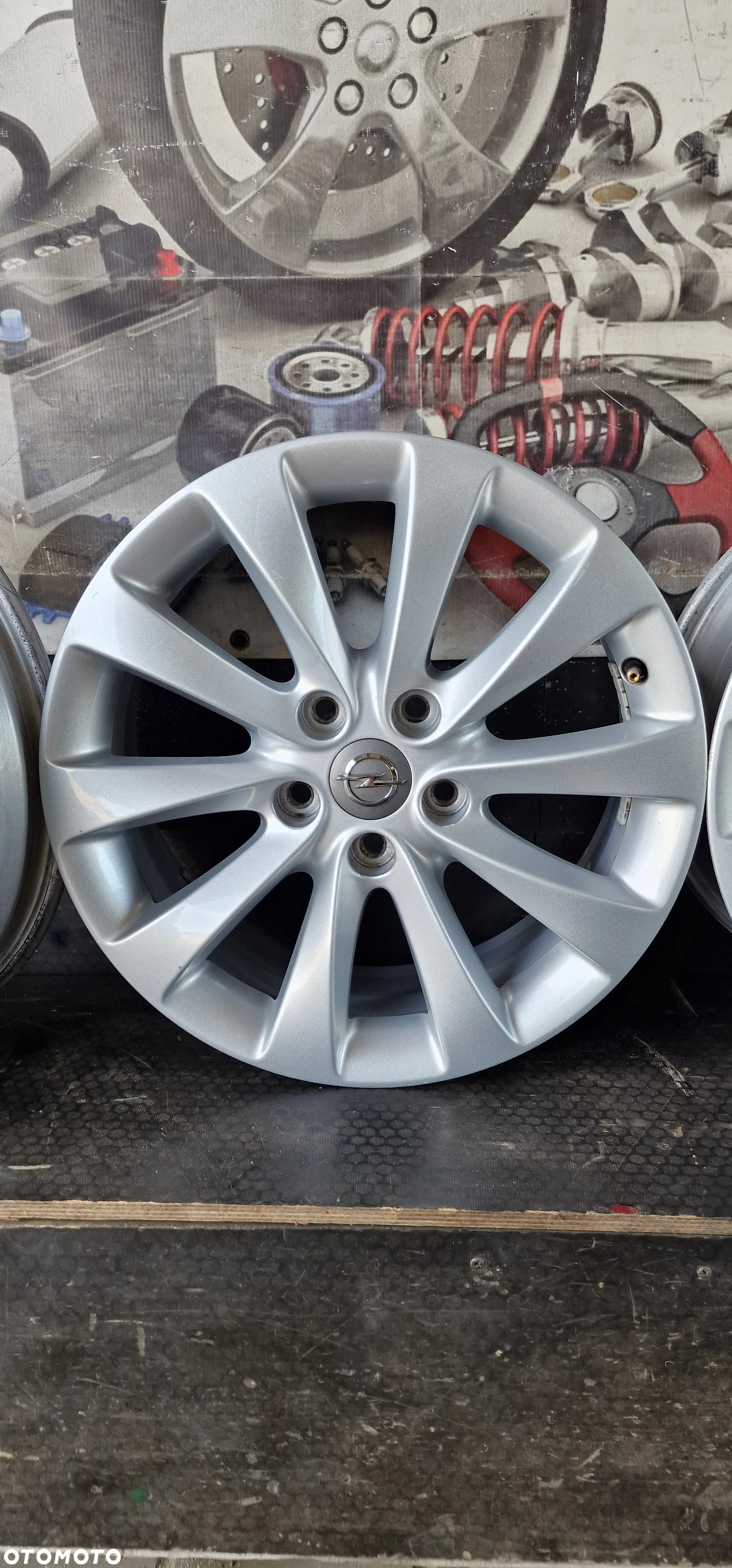 Alufelgi OPEL ASTRA J  5X115 R17 ET44 - 6
