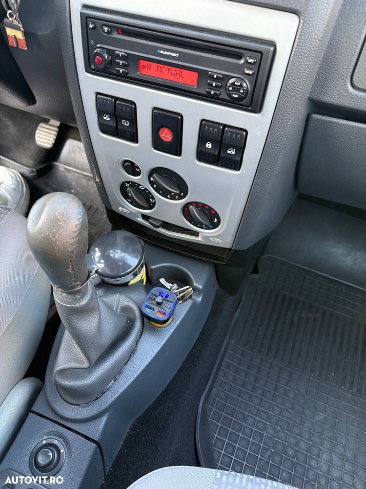 Dacia Logan 1.6 MPI Preference - 7