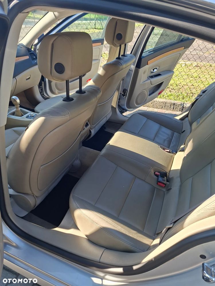 Renault Laguna 2.0 dCi Initiale - 13