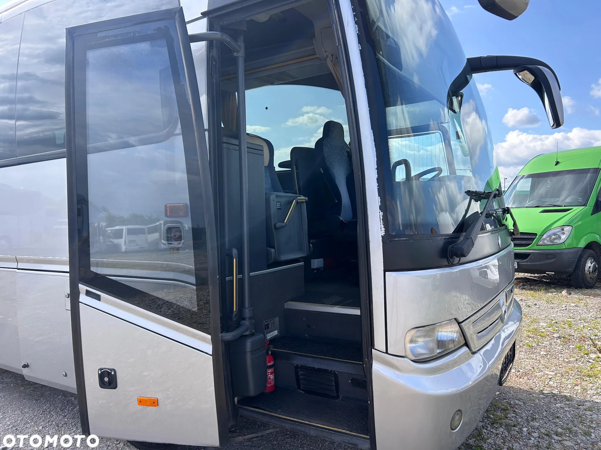 Mercedes-Benz Tourino - 11