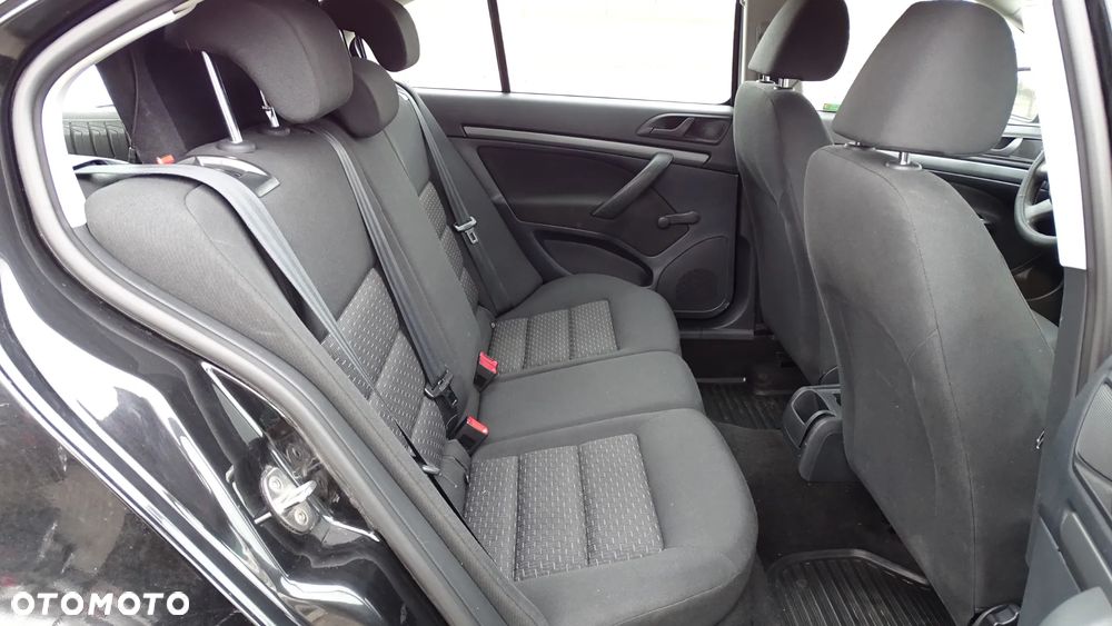 Skoda Octavia 1.6 Active - 16