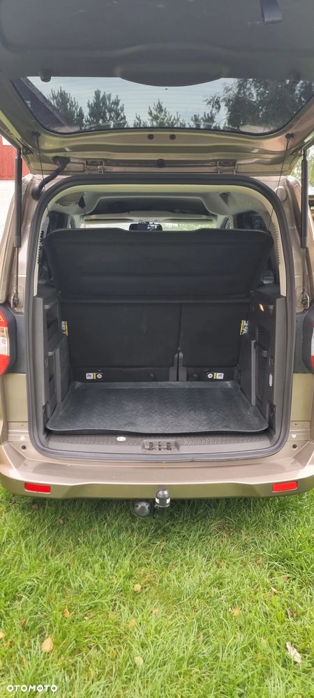 Ford Tourneo Courier 1.0 EcoBoost Trend - 29