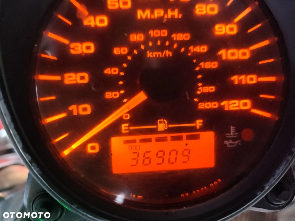 Suzuki Intruder - 3