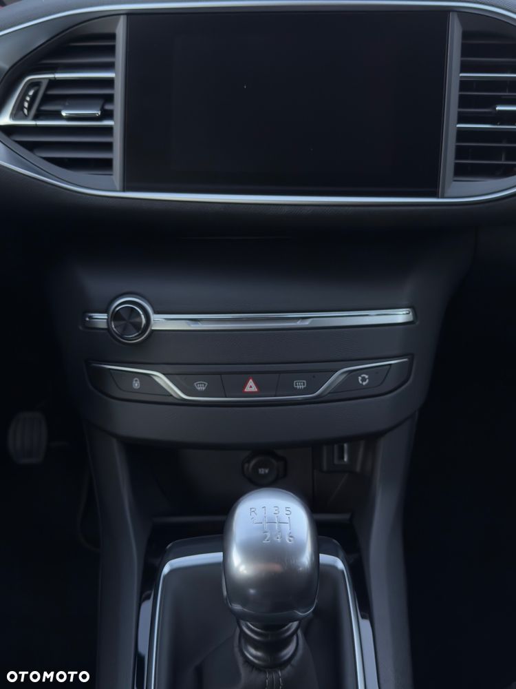 Peugeot 308 PureTech 130 GPF Stop & Start Active - 12