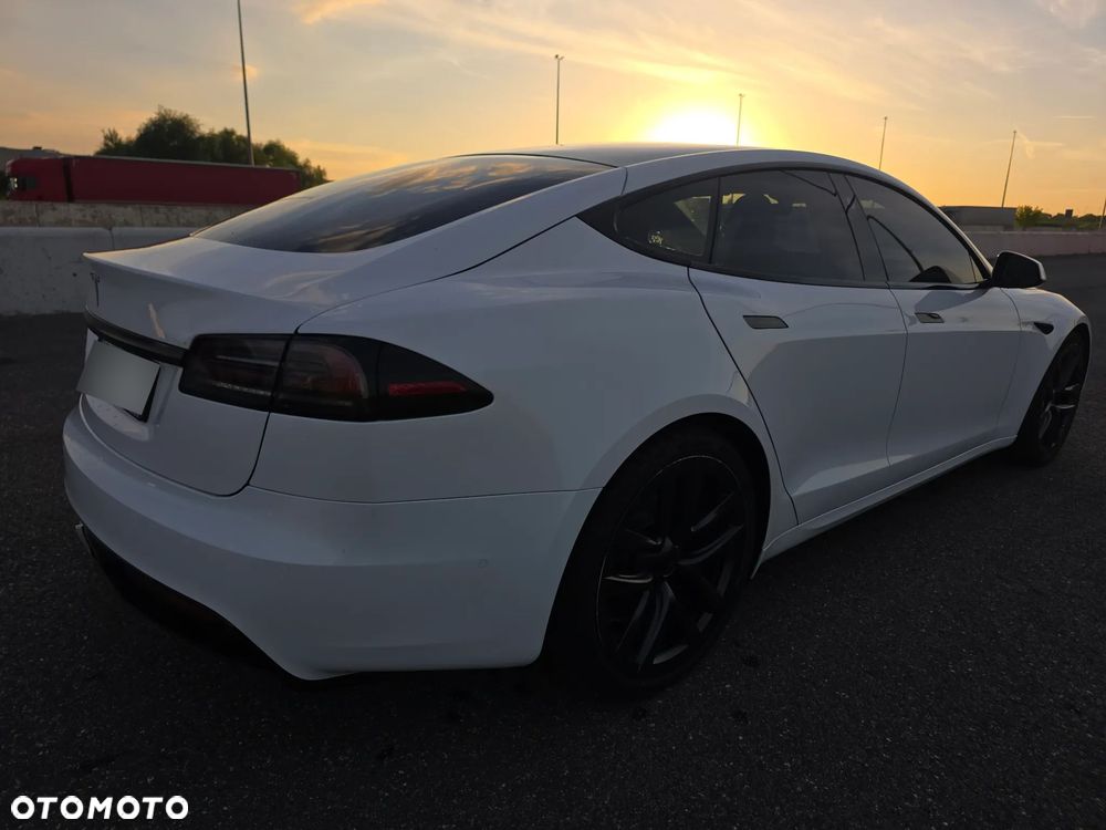 Tesla Model S Long Range - 6